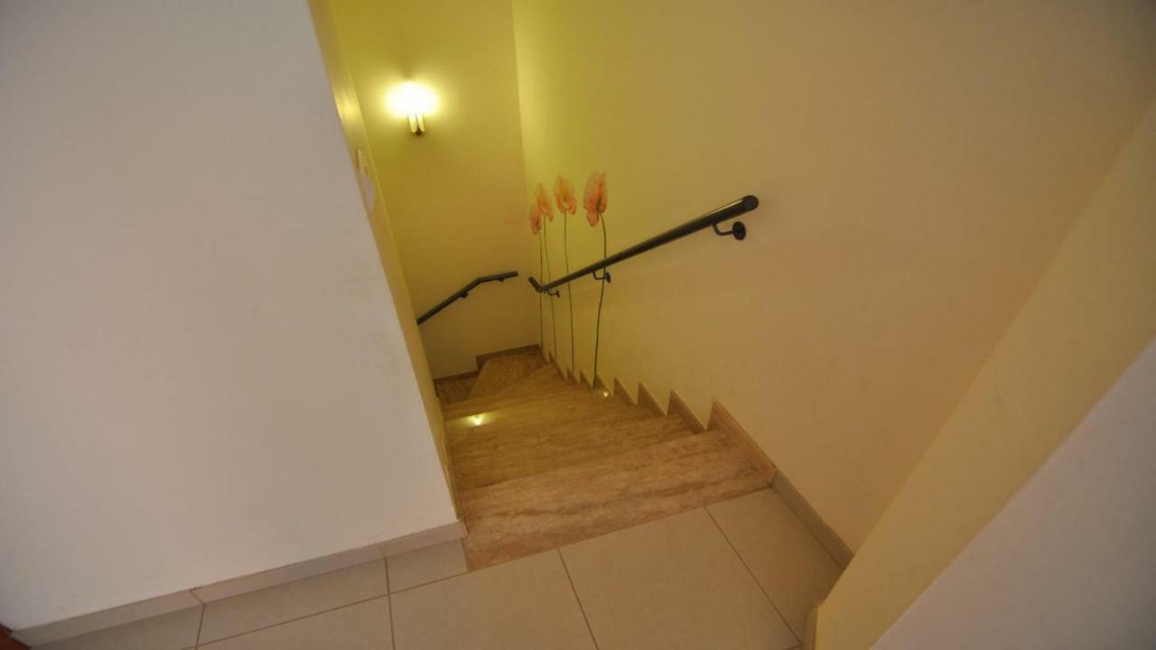 Roses Confort Beach Ev Milleni Dış mekan fotoğraf