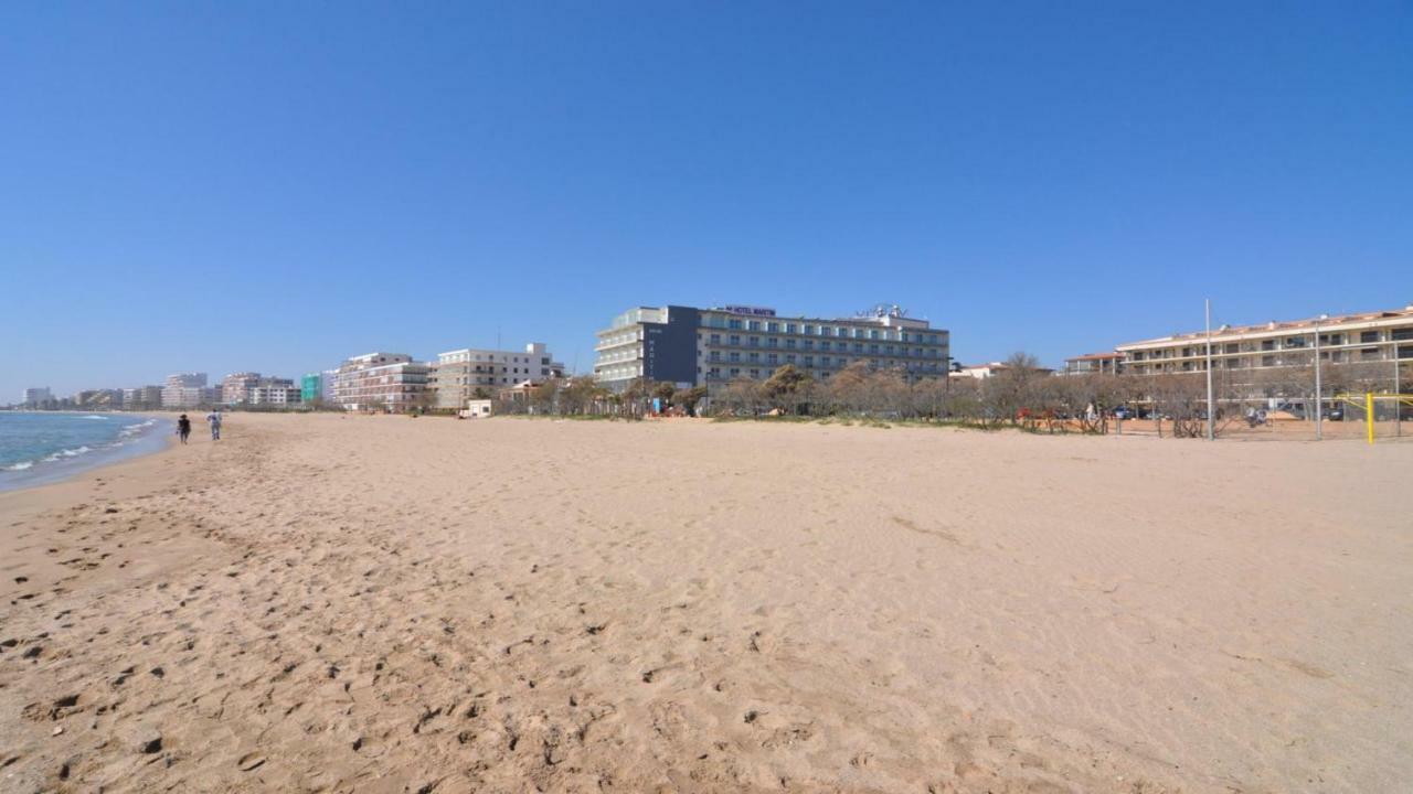 Roses Confort Beach Ev Milleni Dış mekan fotoğraf